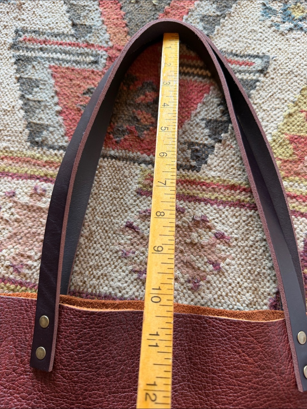Portland Leather Classic Pebbled Leather Tote Bag in Burgundy. - Picture 10 of 12